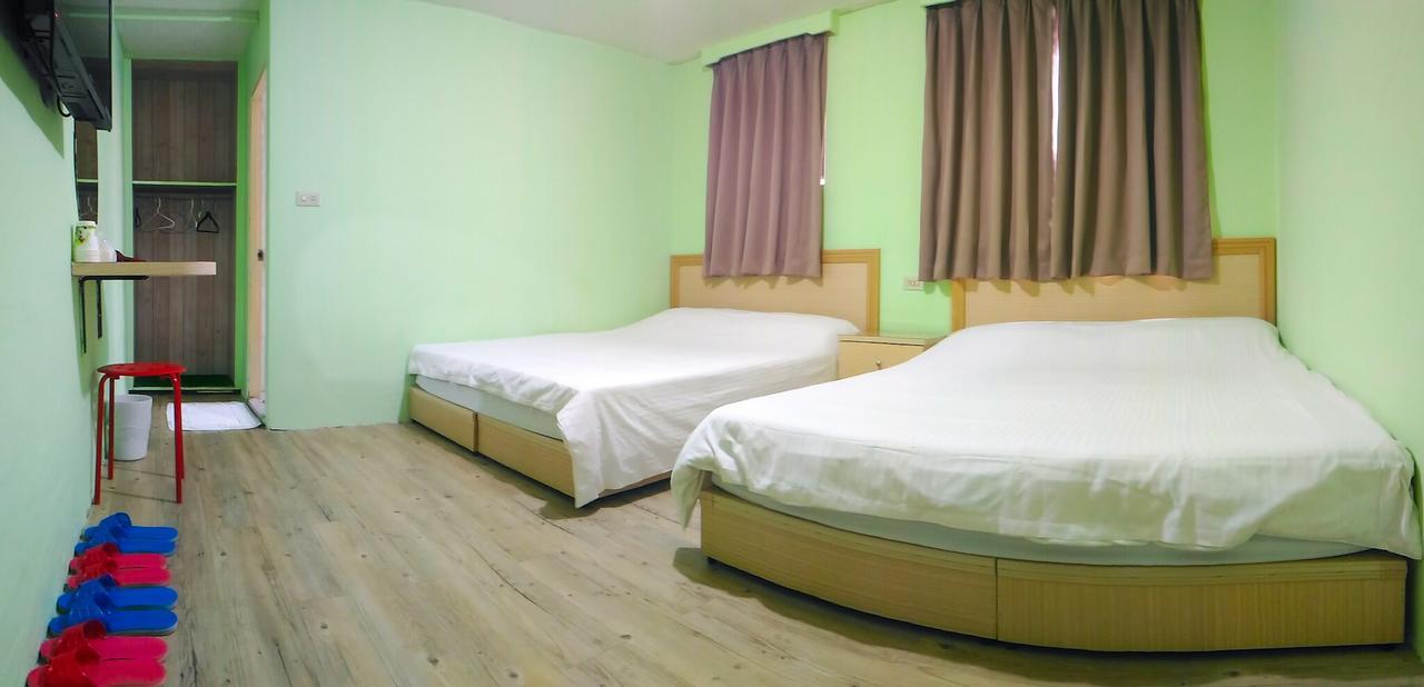 Chia Rong Hostel Taipei Exterior photo